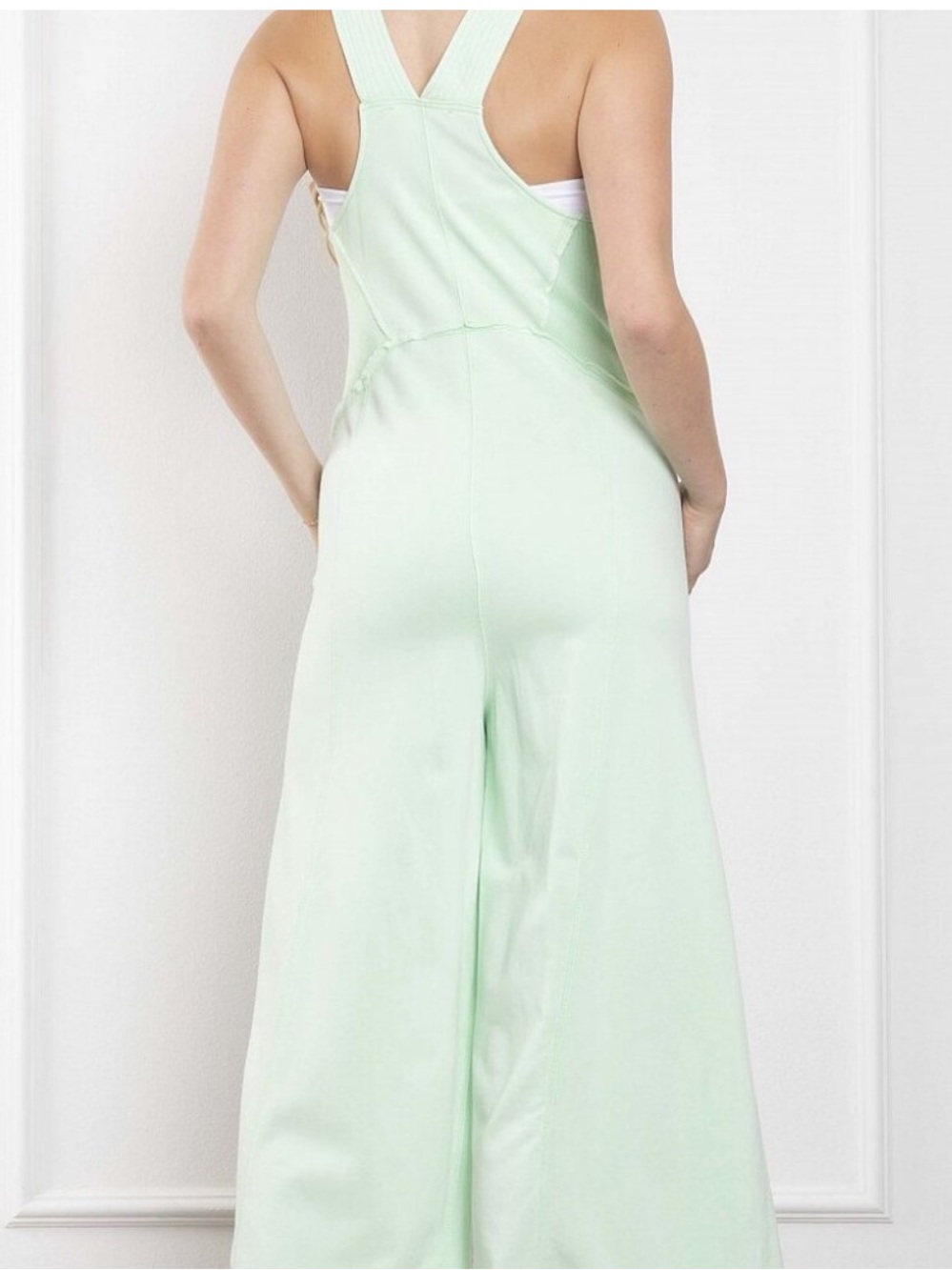 213. NWT BlueVelvet Sleeveless Wide Leg Jumpsuit in Soft Mint - Picture 2 of 3